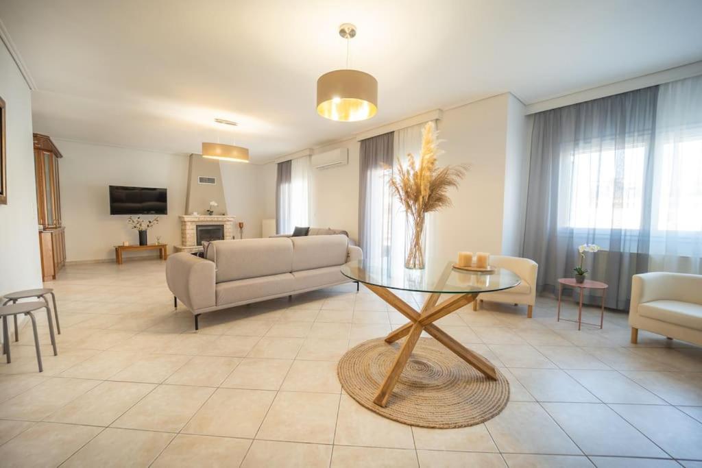 Apartment Alexandros *