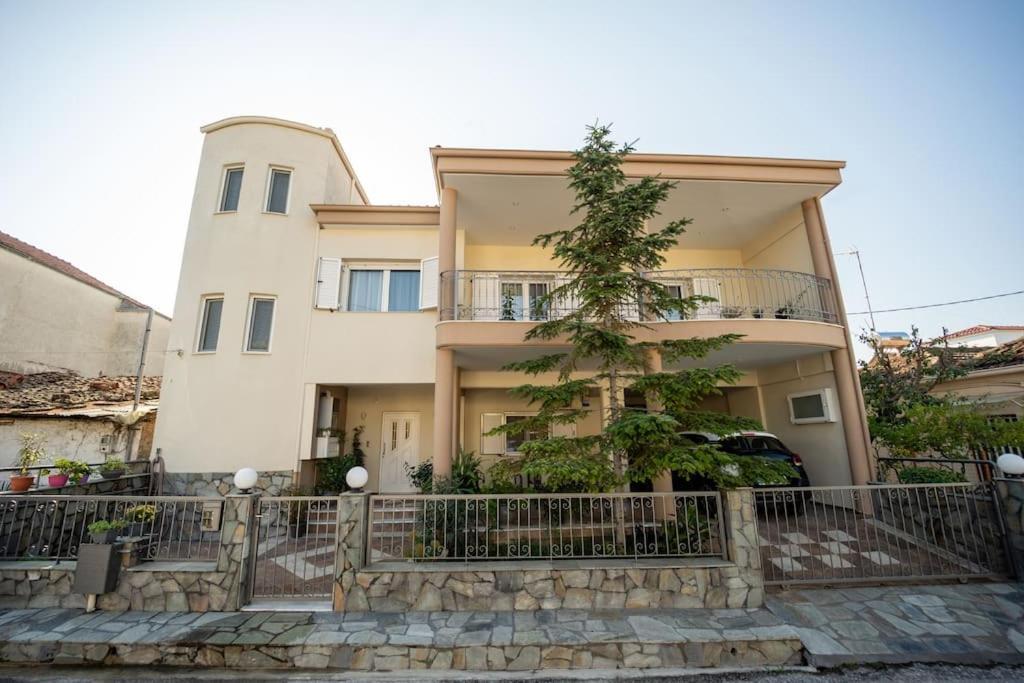 Alexandros Apartment